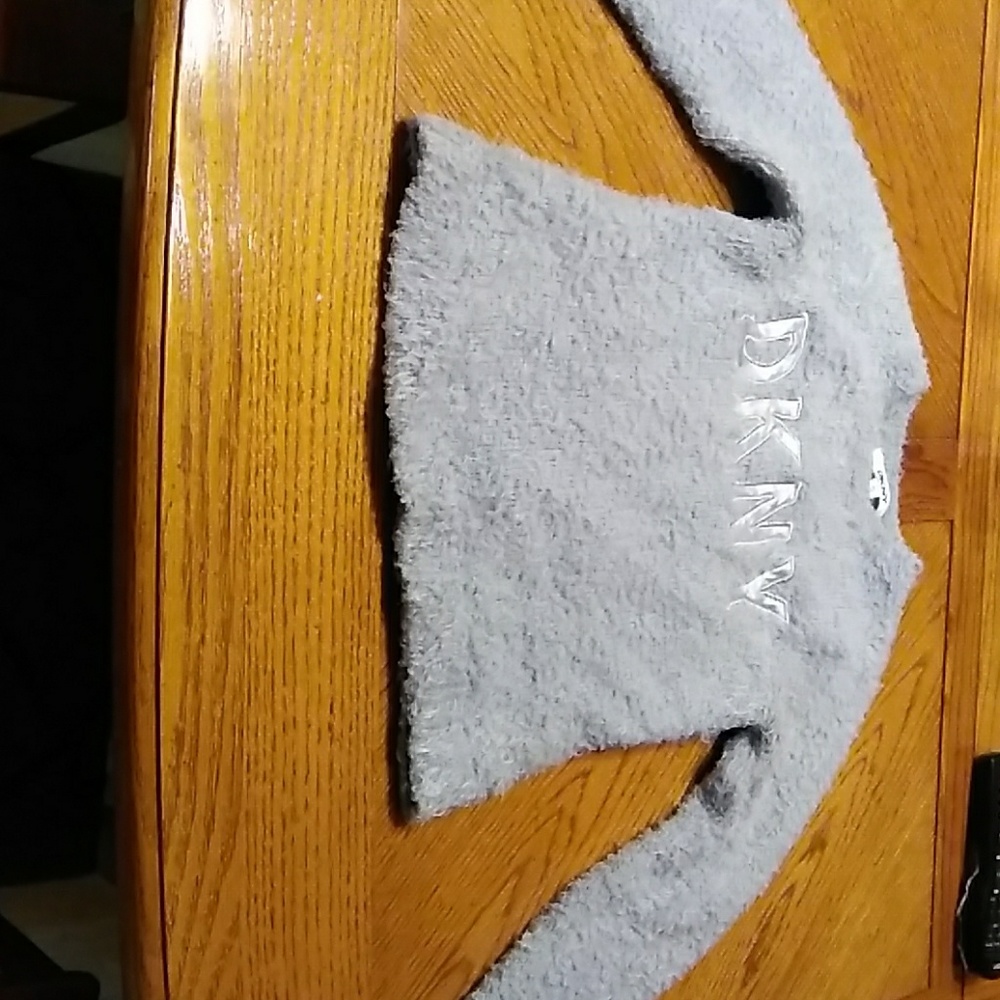 Girls sweater